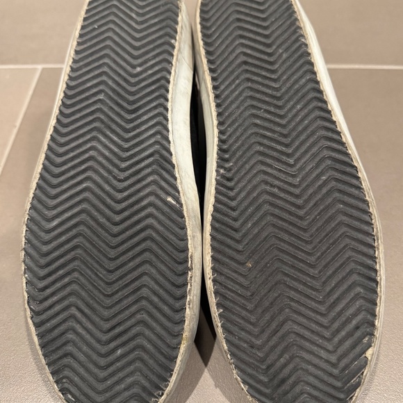 Golden Goose Super Star Low Top Sneaker - Picture 12 of 13